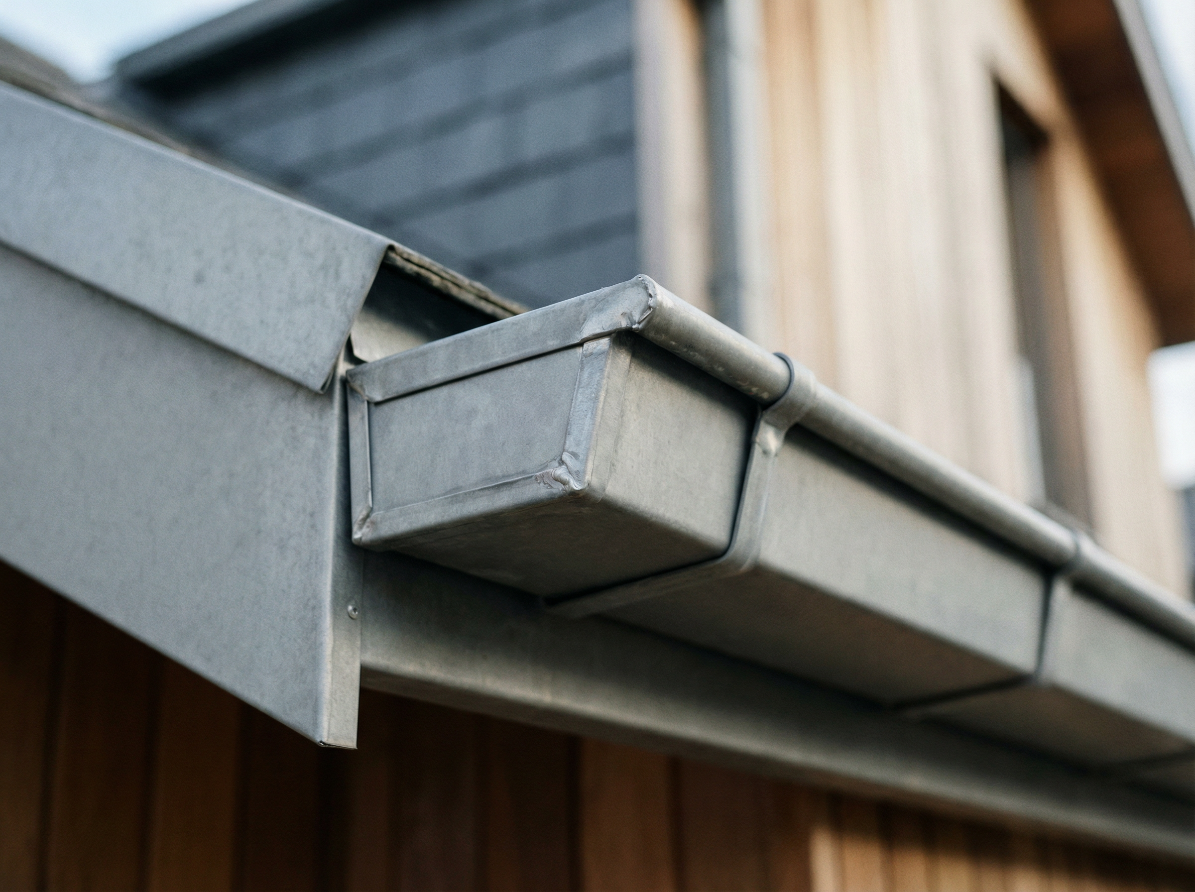 Bild Dachrinne aus Zink